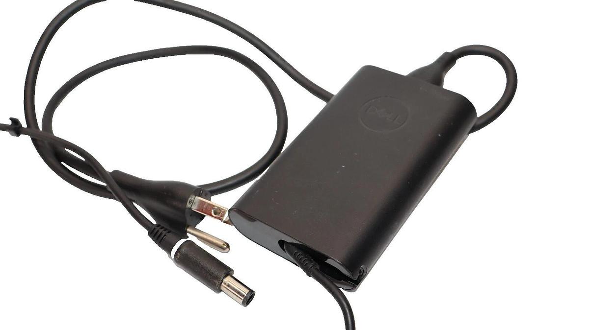 Used DELL HA65NM130 100-240V 1.7A , 65W AC Adapter