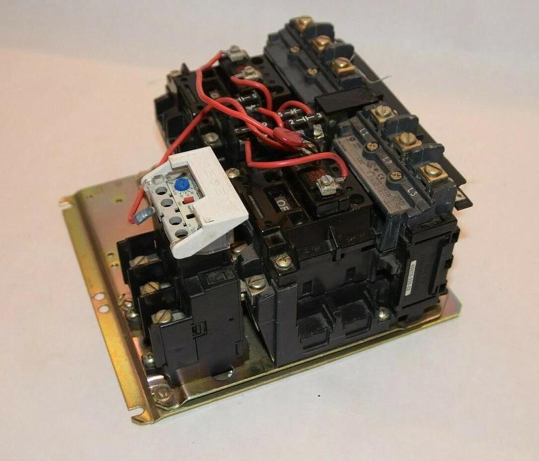 Used ALLEN BRADLEY 505-A0S-A2C 505-AOS-A2C Series C Size 0 Reversing Starter