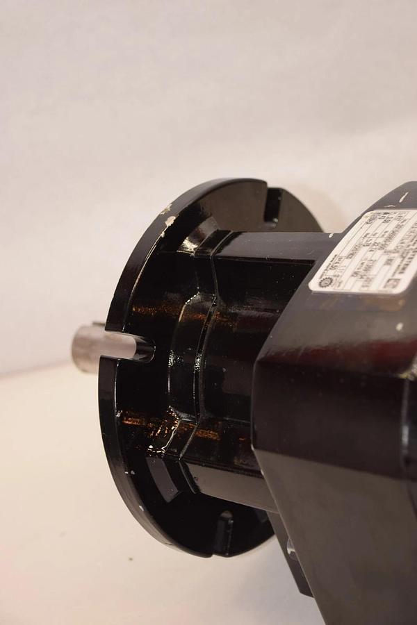 NEW- NORD DRIVESYSTEMS 373.1F-71L/4 CUS 180E 0.5Hp 1" Shaft Inline Speed Reducer