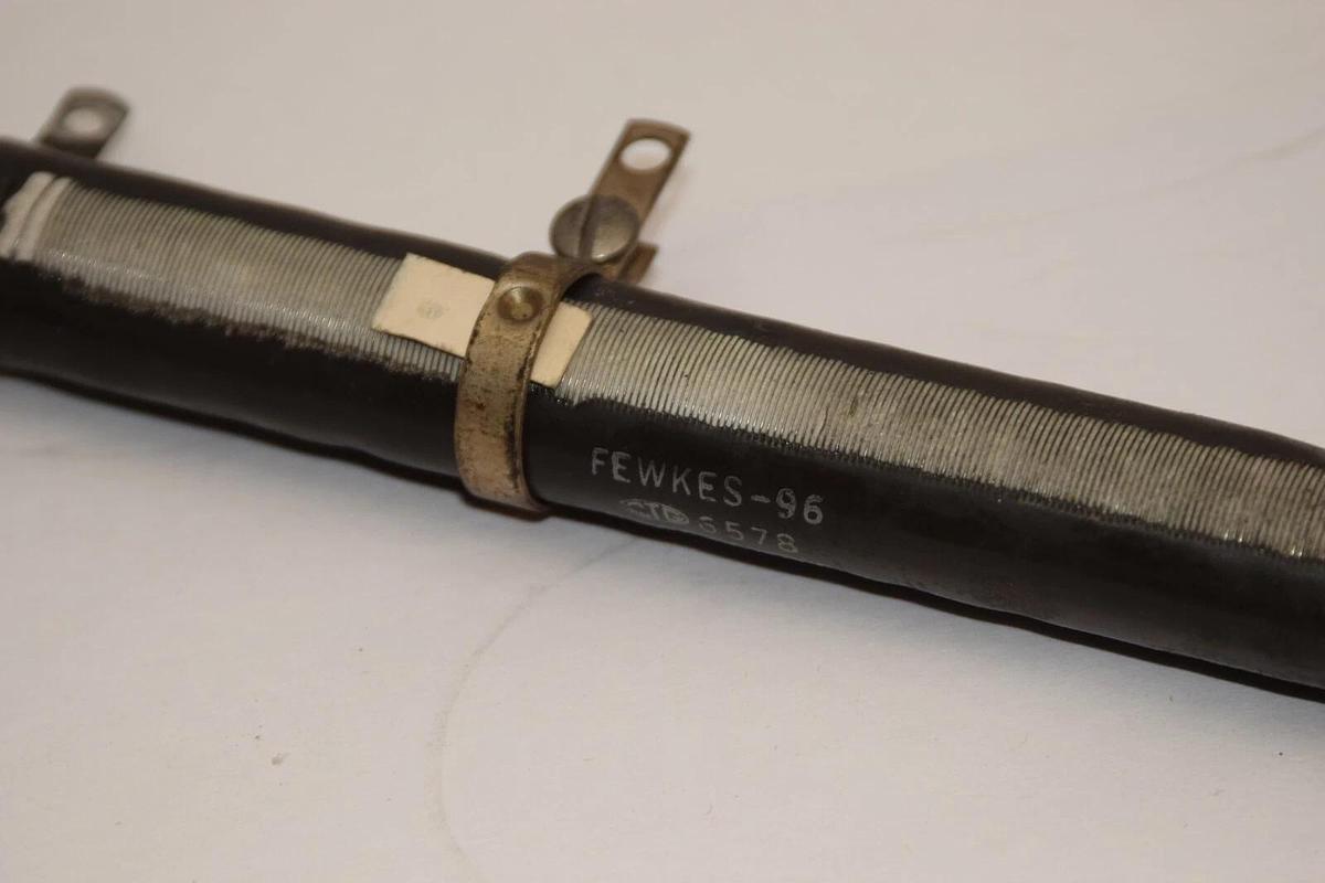 (NEW) OHMITE / CTG FEWKES-96 B80F750DA 750Ω Resistor