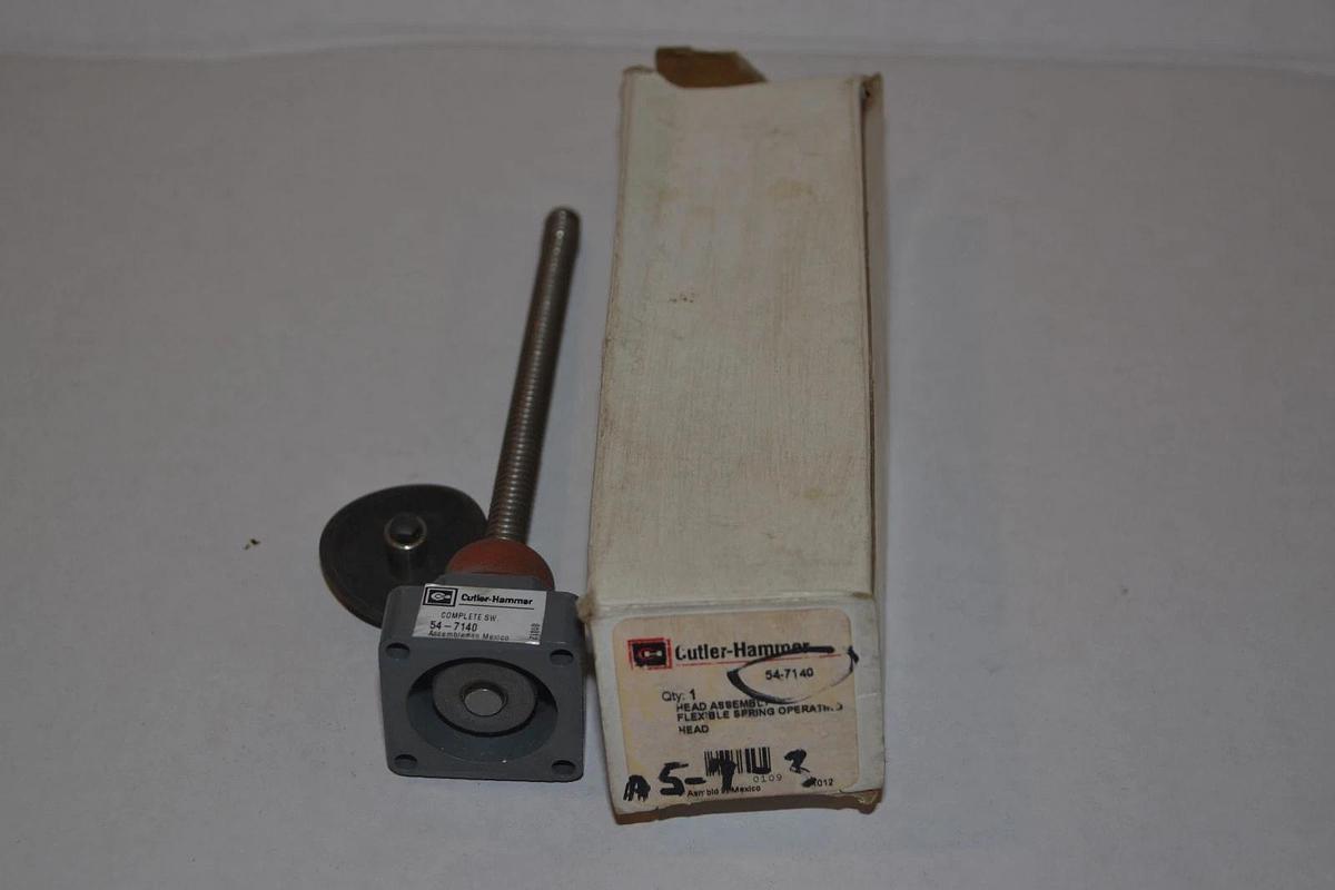 Cutler Hammer 54-7140 Head Assembly Flexible Spring Operating Head  NEW