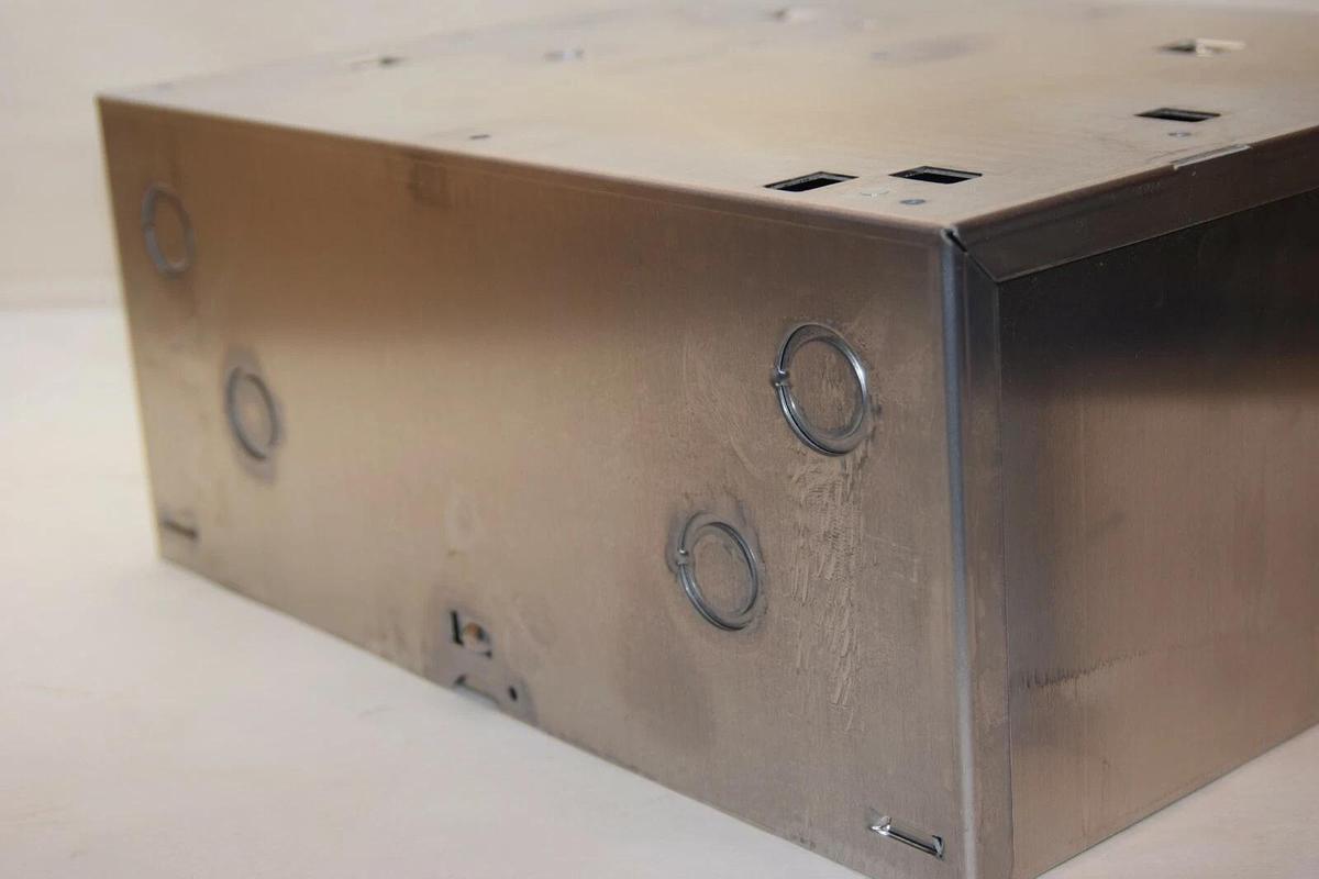 (NEW) SIEMENS 550 002 Aluminum Terminal Equipment Controller TEC Enclosure