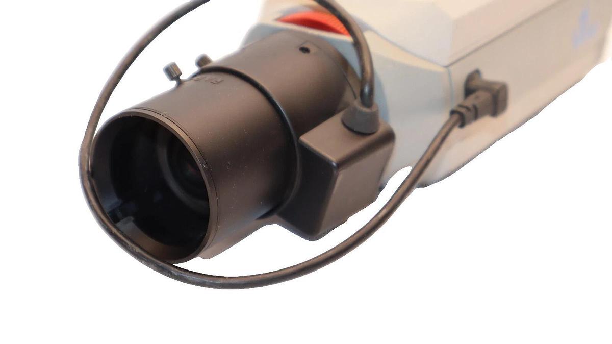 Used DEVIEW CFH22 24Vac 4.2W 60Hz Day / Night CCD Camera W/TS4V214ED 2.8-12mm Lens