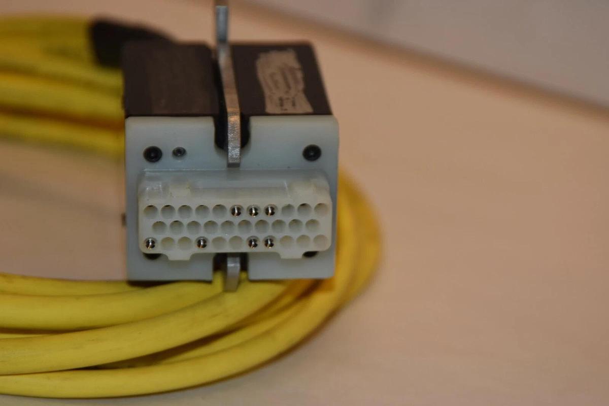 NEW NAVISTAR 48334-1 483341 78530180 PROGRAMMING COMPTEK CABLE