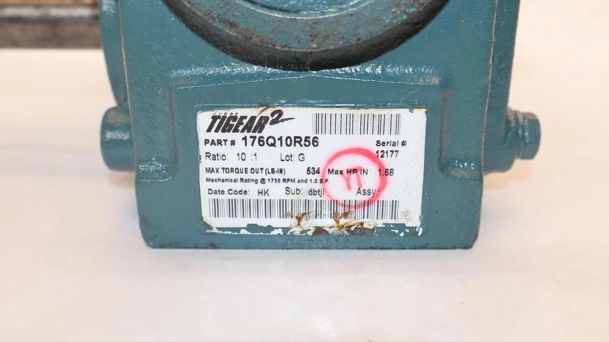 Refurbished Dodge Tigear 2 176Q10R56 10:1 Ratio 7/8" Shaft Gear Reducer