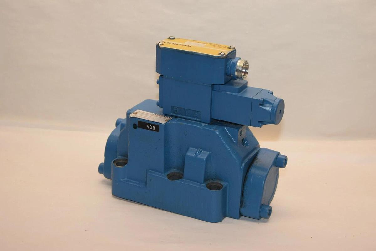 Used Rexroth Valve 4WEH22C60/6AW120-60N 9TDAV 4WE6D51/AW120-60N9D/5V