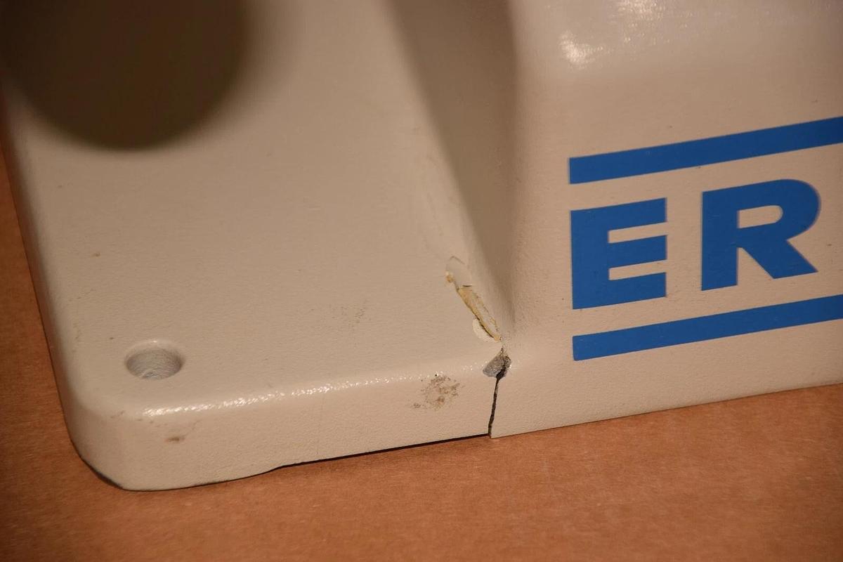 Used ERICHSEN 200 Lacquer Paint & Testing Machine *Crack*