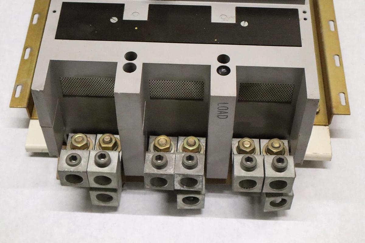 Used GE General Electric Powerbreak Circuit Breaker TPRR4612N V14513 1200 Amp 1200A