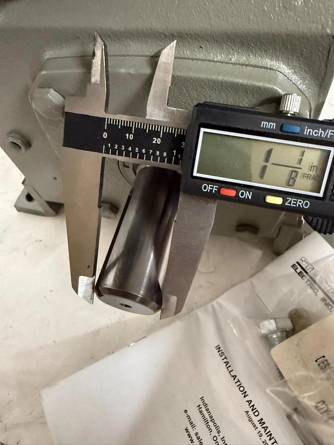 Sterling Gear Box Worm Speed Reducer 2238JQ005182 5:1 3.889hp 1750hp 180TC (New)