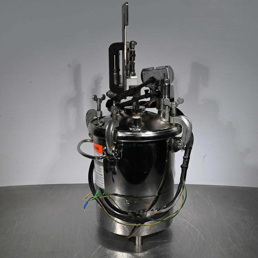 Used Binks 0910-4031 SS 2.8 Gal Steel Pressure Tank w/ Gast air Agitation