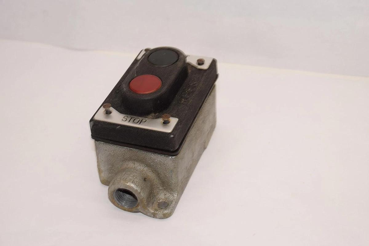 Used Rees 02140-032 , 02140032 Start/Stop Switch
