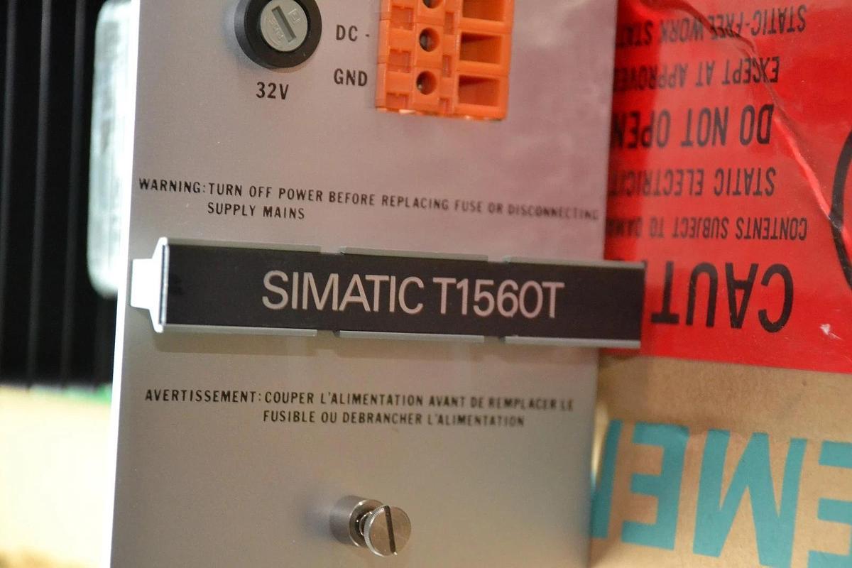 SIEMENS SIMATIC T1560T 560-2123 POWER SUPPLY MODULE  560 2123 NEW