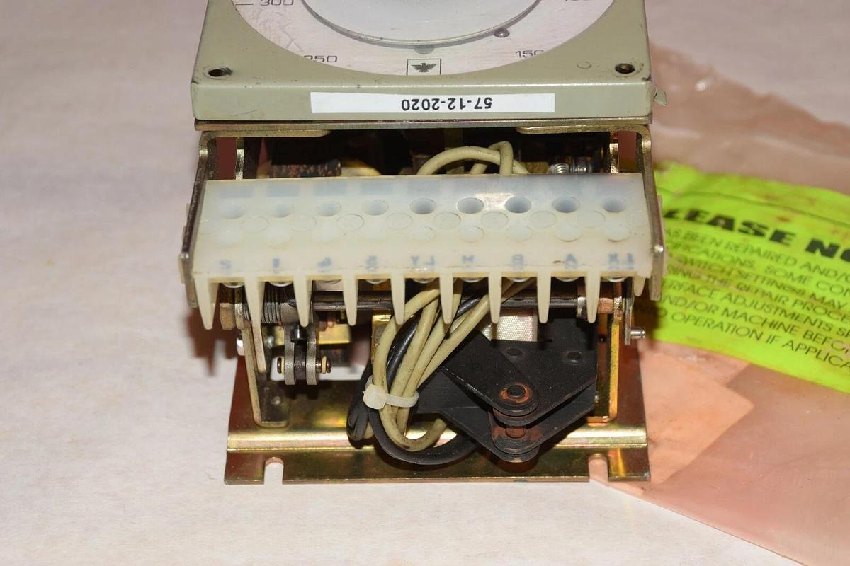 Refurbished DANAHER CONTROLS, EAGLE SIGNAL MICROFLEX Counter HZ40A617  57-12-2020