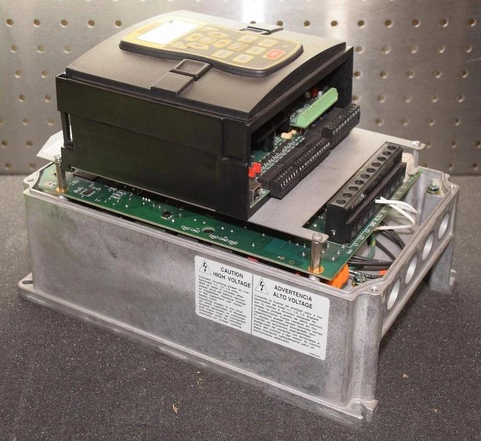 Used BALDOR 10hp Vector Drive ZHH410-E 3PH 480V H2 10 HP VE2016A00