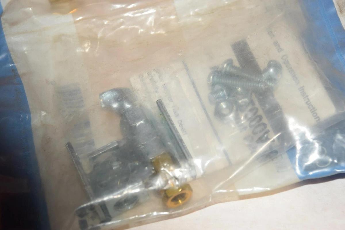 NEW JOHNSON CONTROLS J999 MHA-2 UNIVERSAL REPLACEMENT PILOT W 98 43