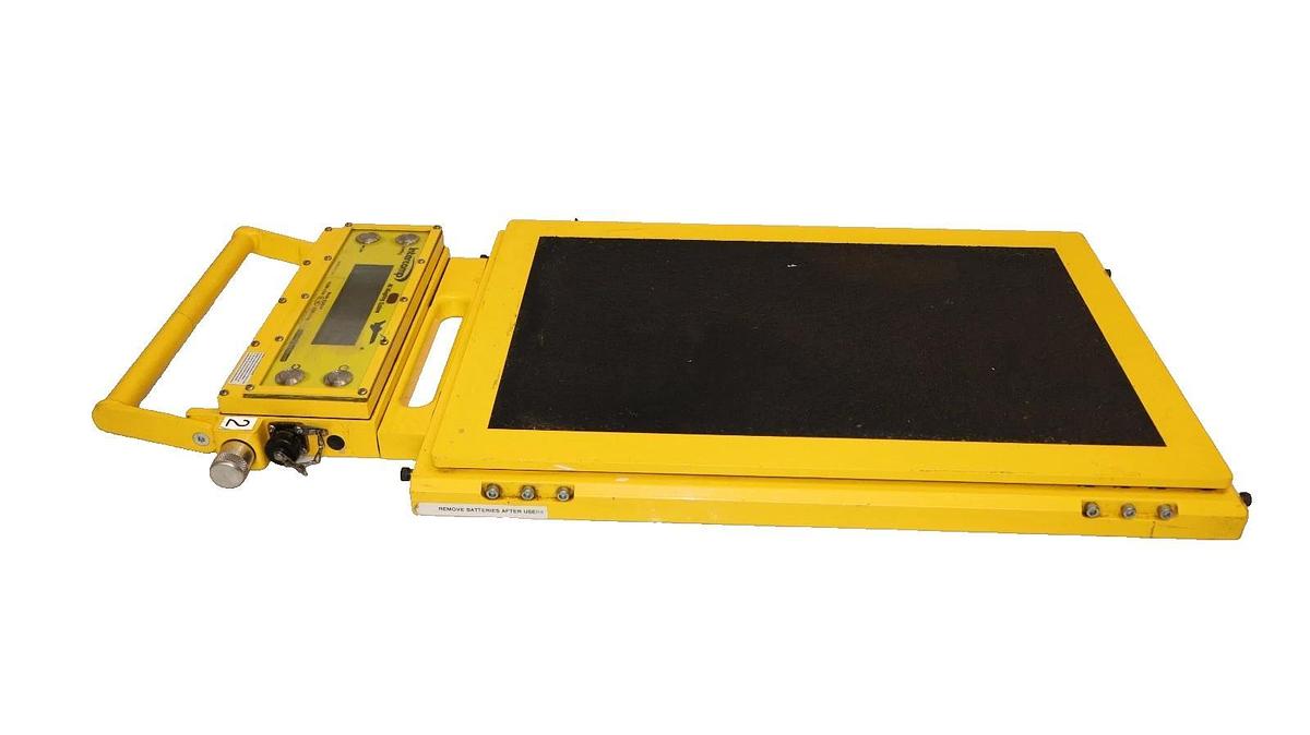 Used Intercomp Low-Profile Aircraft Scale AC40-LP 10,000 X 2lbs 144042 5,000 x 1kg