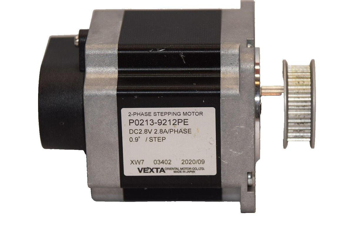 Used VEXTA Oriental P0213-9212PE 2ph Stepping Stepper Motor w/ E5-400-250-NE-S-D-G-B