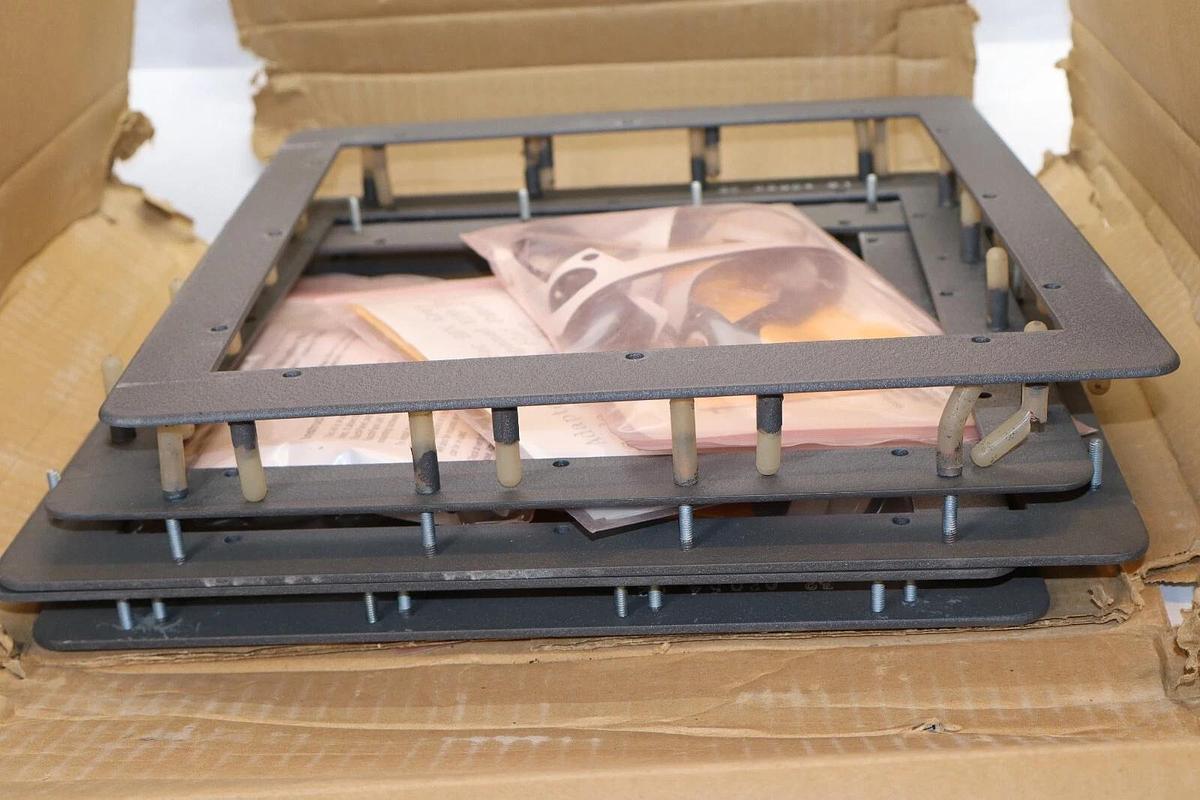 Used (4) Cutler Hammer Collar 24xx to 1500/1700 Touch Panel 1524TP 1524TP-00 *NEW