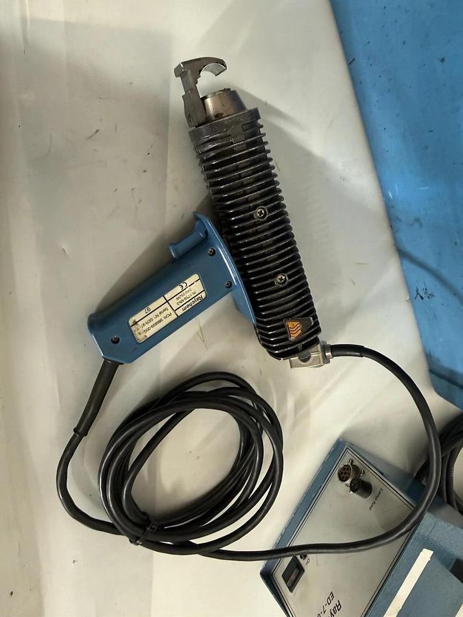 Used Raychem Infrared Heat Gun & Power Supply ED-7-004 IR-1759-MK3