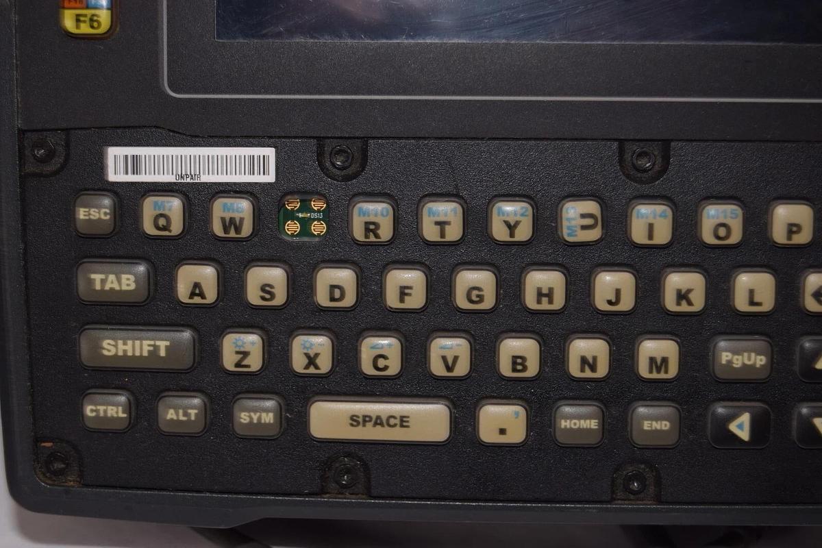 Used MOTOROLA / PSION INC. VH10/8516 Touchscreen Computer Terminal W/ LS3408 Scanner