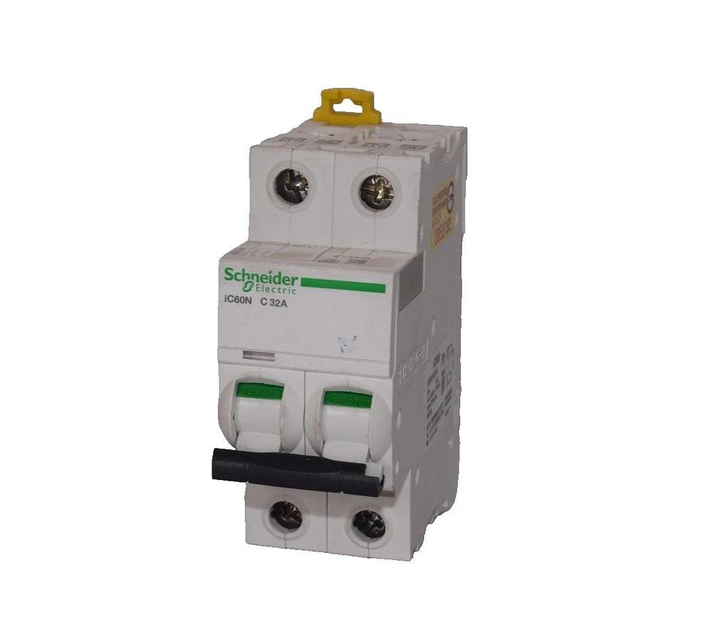 Used SCHNEIDER ELECTIRC iC60N C 32A iC60NC32A 2 pol 2P 400V Miniature Circuit Breaker