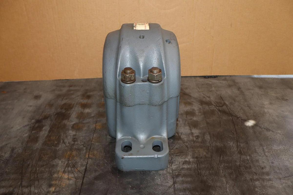 Refurbished Link-Belt Pillow Block HOUSING 4-Bolt 4-9/16" 4 9/16" Cast Iron (Refurbished)
