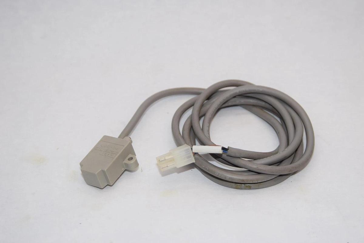 (NEW) FUJI PE-B3D PEB3D Inductive Proximity Sensor