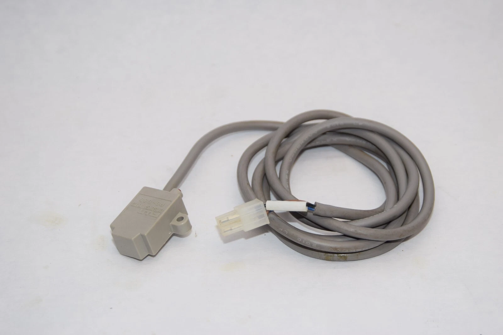 (NEW) FUJI PE-B3D PEB3D Inductive Proximity Sensor