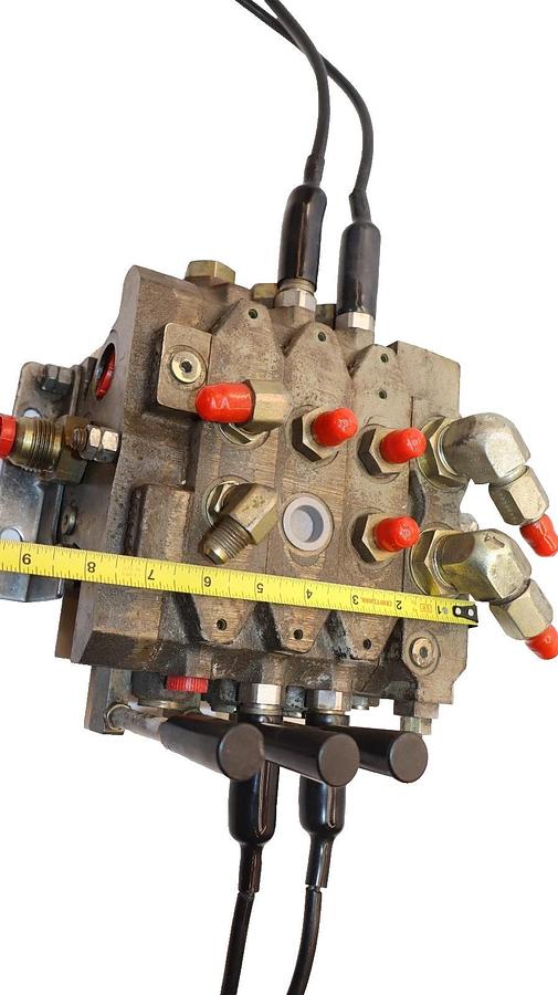 Used Altec 3 Hydraulic Valve 3 Spool Valve Block DB5195.800 8220 4009 8178