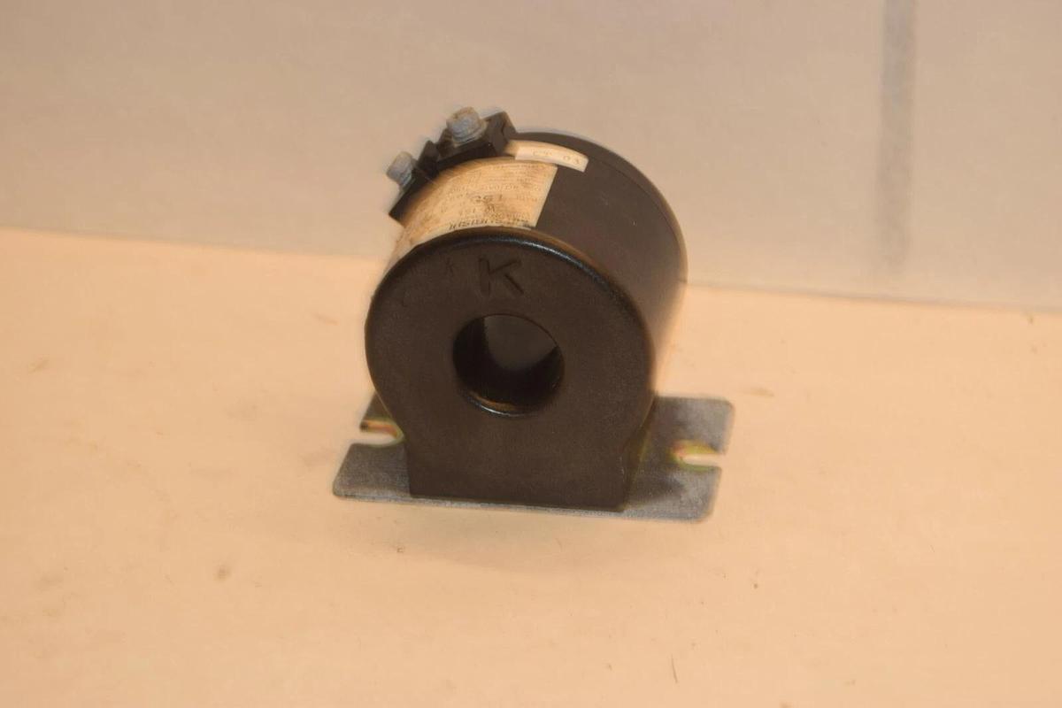 Used MITSUBISHI ELECTRIC CW-15L CW15L 150@5A 15VA 50/60Hz CURRENT TRANSFORMER