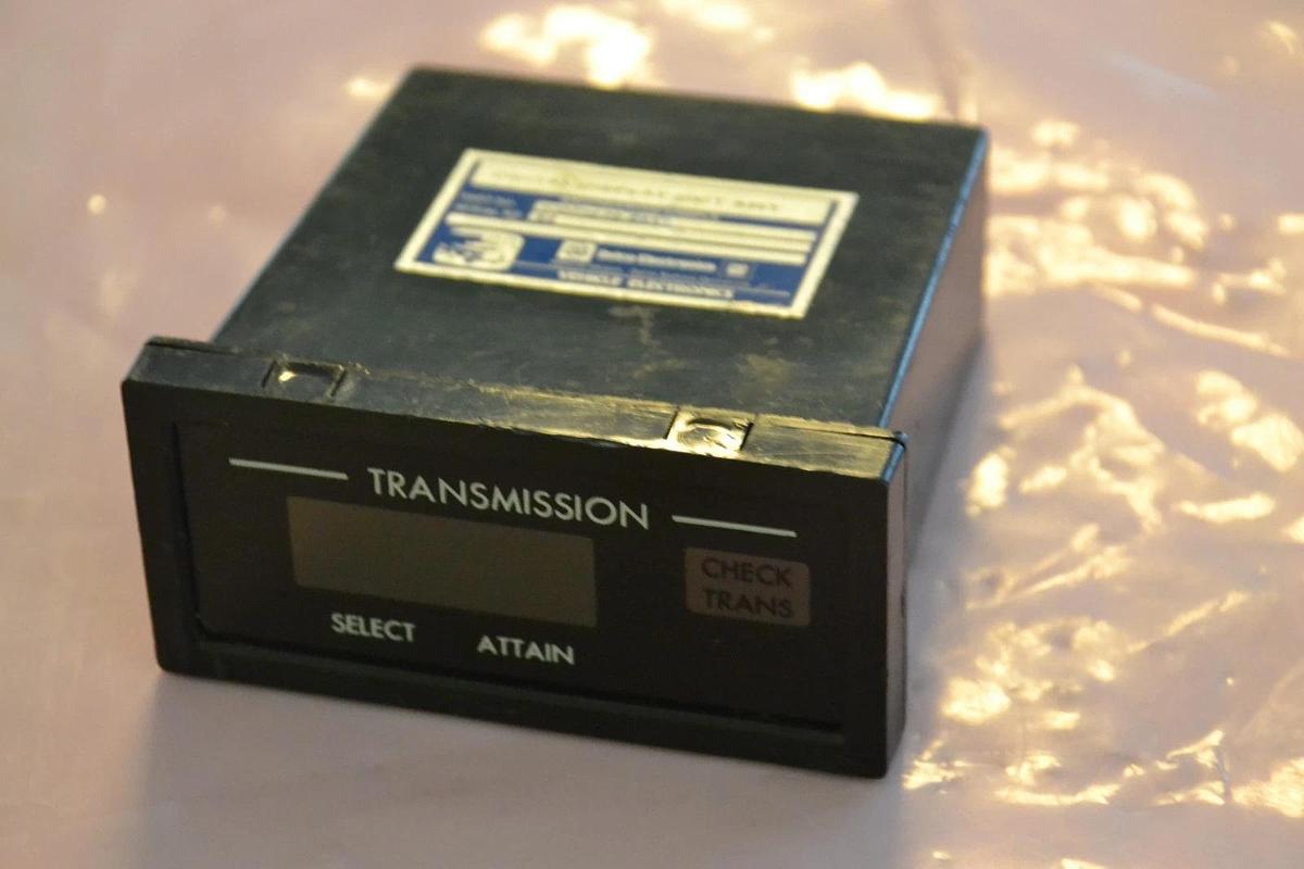 Used Delco GM RO25628-011 R025628-011 Vehicle Electronics Digital Display Unit Assy