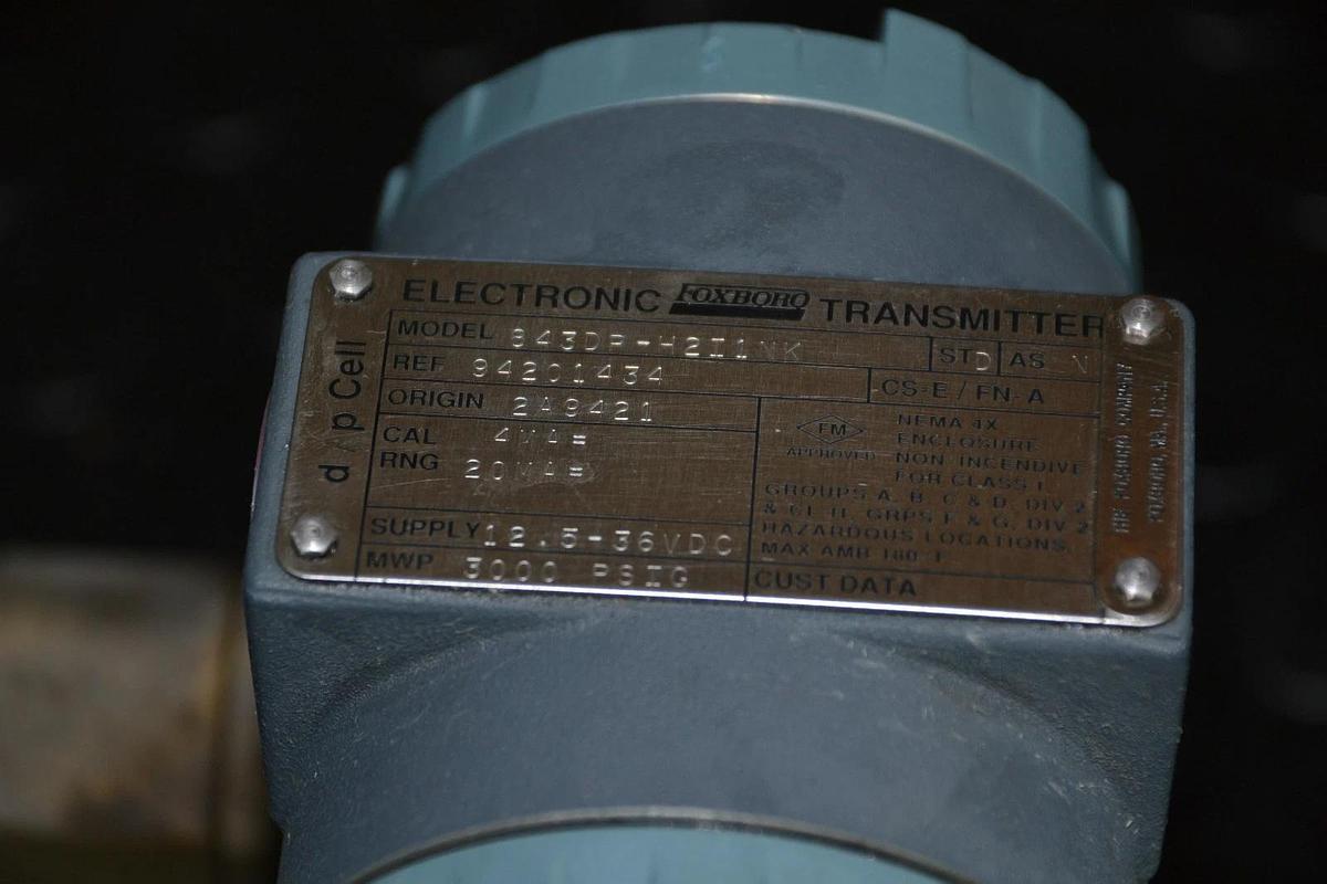 FOXBORO PRESSURE TRANSMITTER 843DP-H2T1NK 843DPB H2T1NK 843DPH2T1NK NEW
