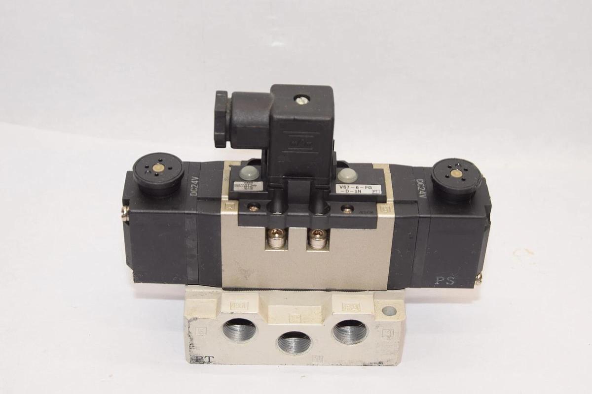 (NEW) SMC VS7-6-FG-D-3N Solenoid Valve 24Vdc Coil