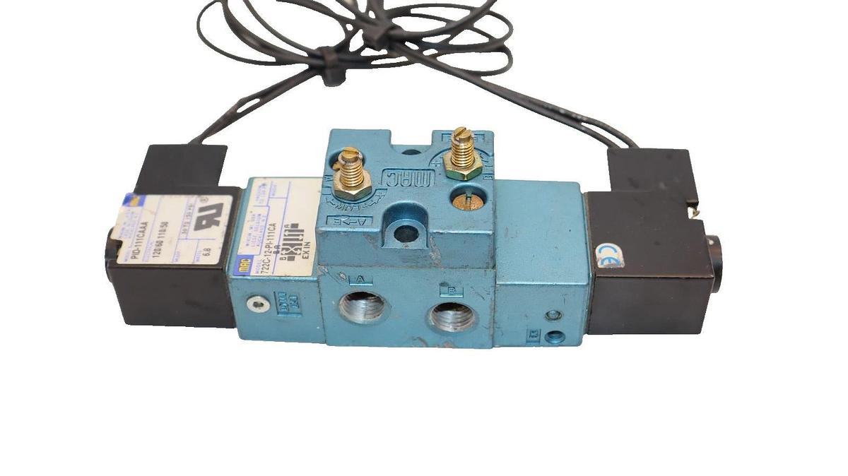 Mac Valves 722C-12-PI-111CA 4-Way Solenoid Valve With PID-111CAAA Valves (New)