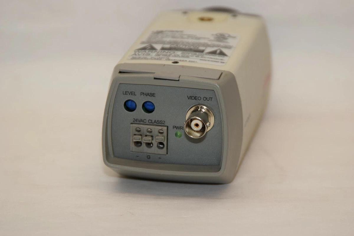 Used ULTRAK KC7520CN 24Vac 60Hz 6.0W CCD Color Camera