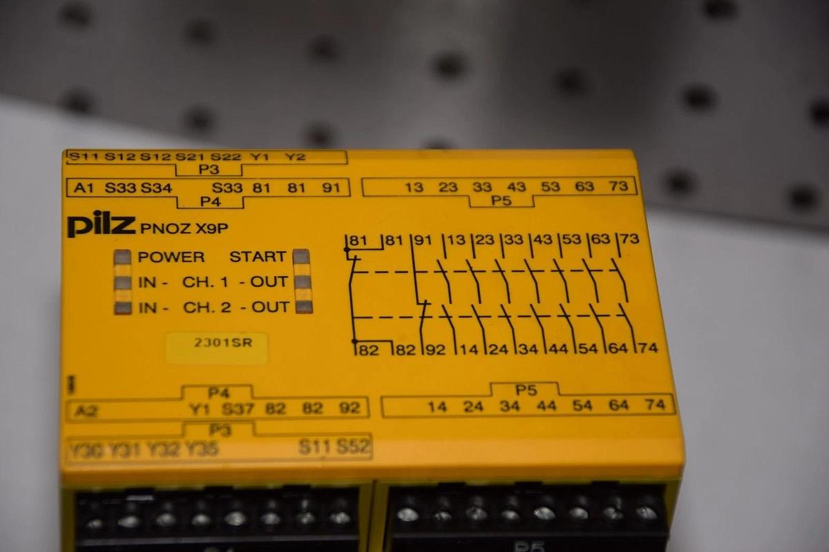 Used PILZ PNOZ-X9P-24VDC,SafetyRelay PNOZ X9P 24VDC 7n/o 2n/c 2so  777609 174935