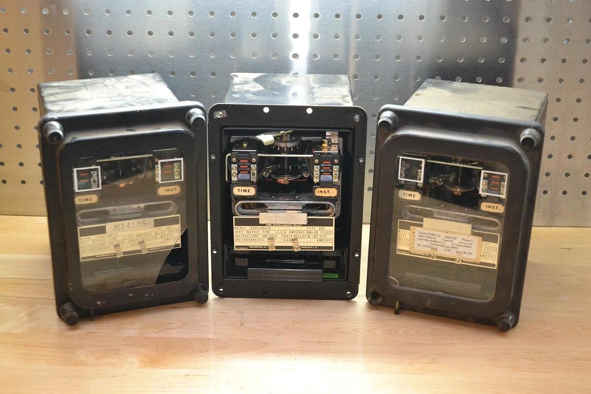 Used Lot of 3 GE 12IAC53B811A Very Inverse Time Overcurrent Relay 1.5-12 Amp AS-IS