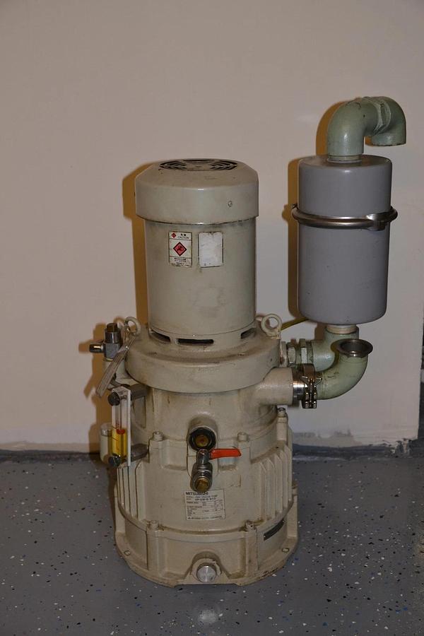 Used Mitsubishi VP-SW-B910 Scroll High Vacuum pump VB-SW-B910