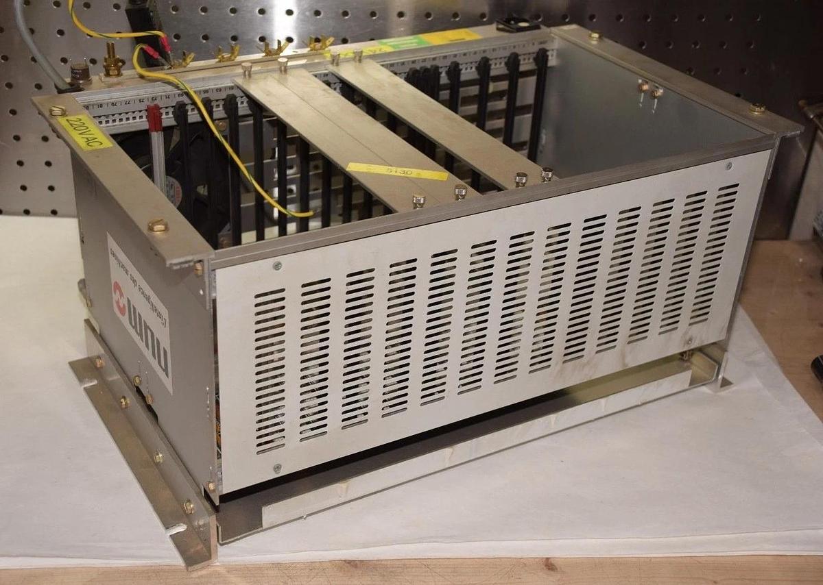 Used NUM Telemecanique 760 F PLC Rack 93650