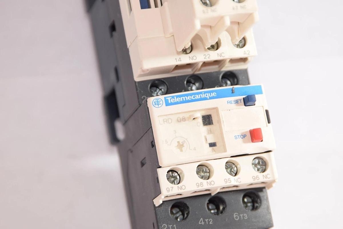 Used TELEMECANIQUE LRD 08 Relay With LC1 D09 Contactor & LADN02 Auxilary Contact