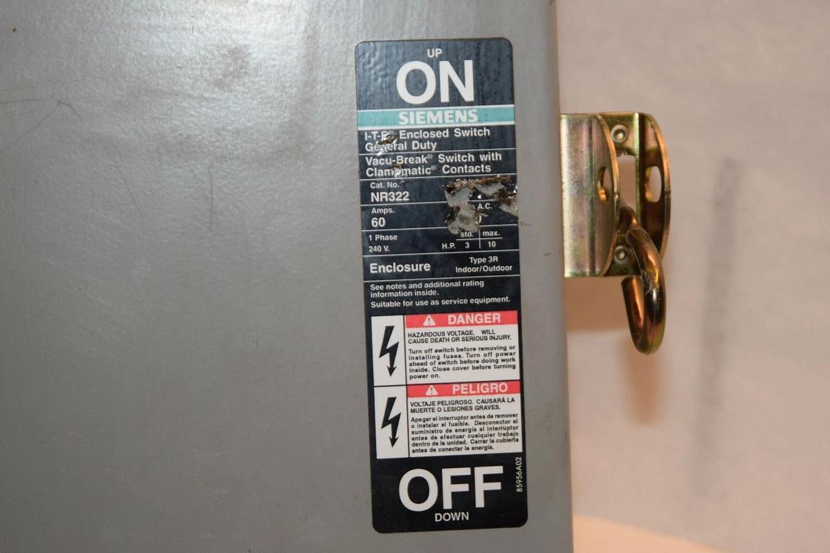 SIEMENS NR322 3R Series B 60A 60 Amp ITE Enclosed Fused Switch (NOS)