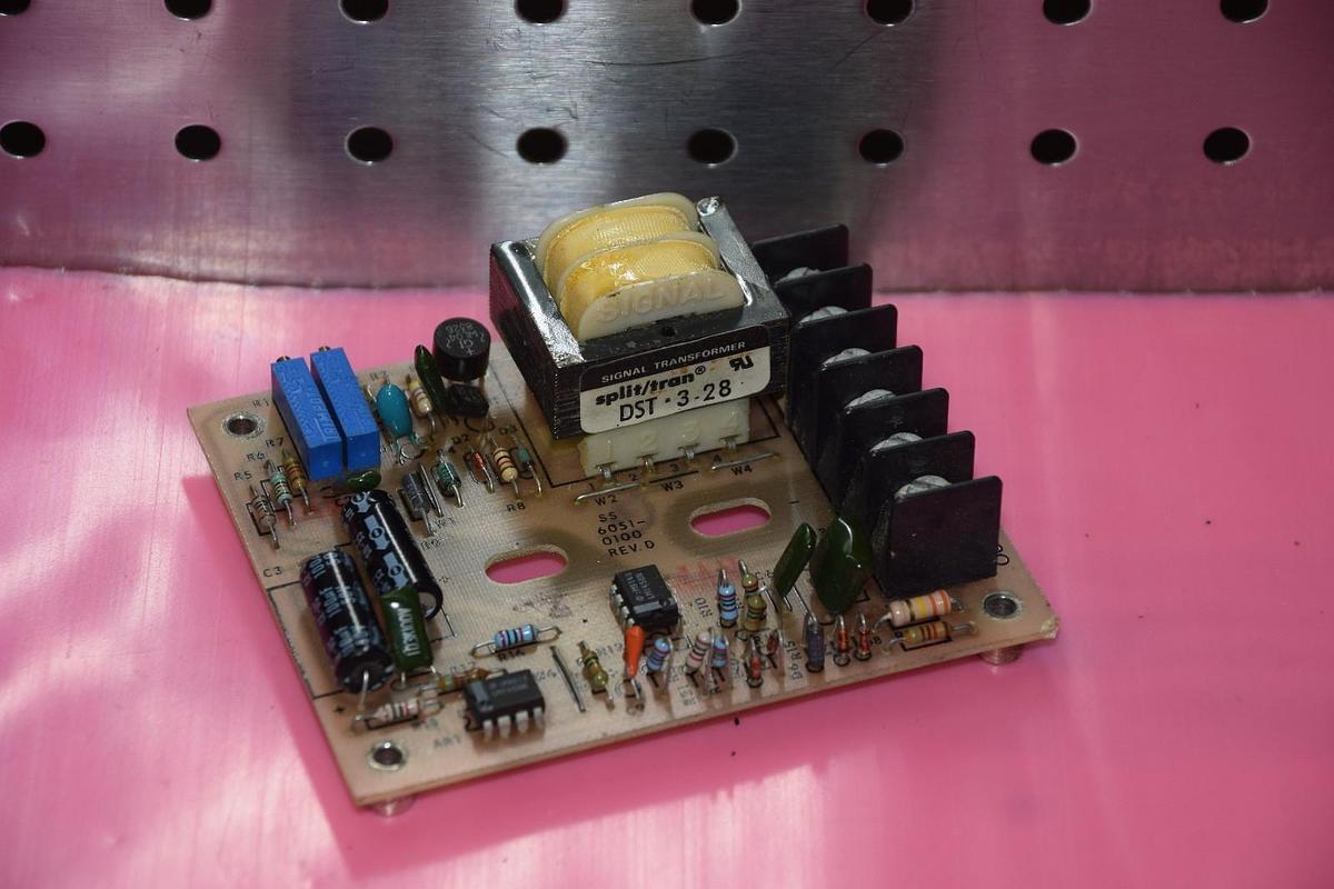 EXTRON 6051-0100 AW6051-0100 PC6051-0100 PD6058-0100 REV D TRANSMITTER NEW