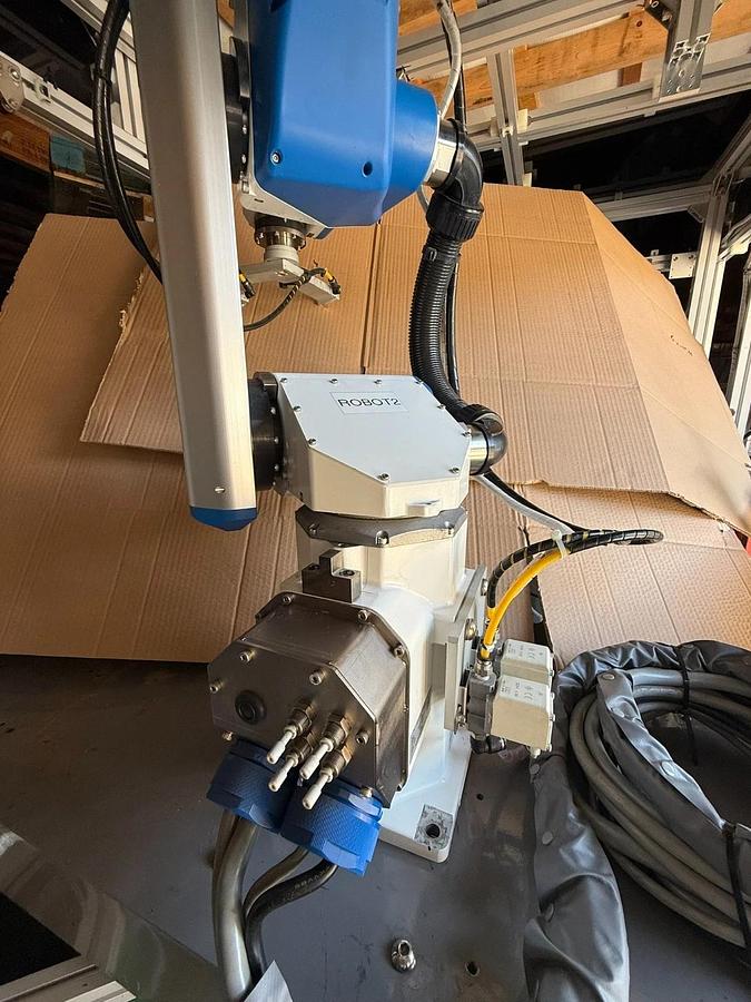Used Toshiba Machine Co. System Six-Axis 6-Axis Robot TVL500 TVL 500 28kg