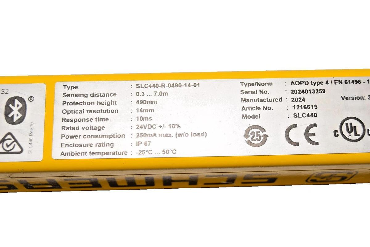 Schmersal Safety Light Curtain SLC440-R-0490-14-01 RECEIVER 24vdc (NEW)