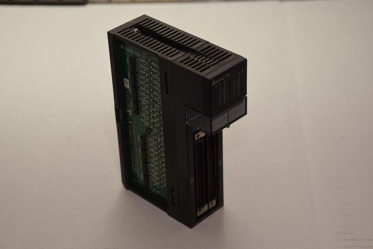 Used MITSUBISHI A1SX42-S2 5mA 24V INPUT MODULE CARD