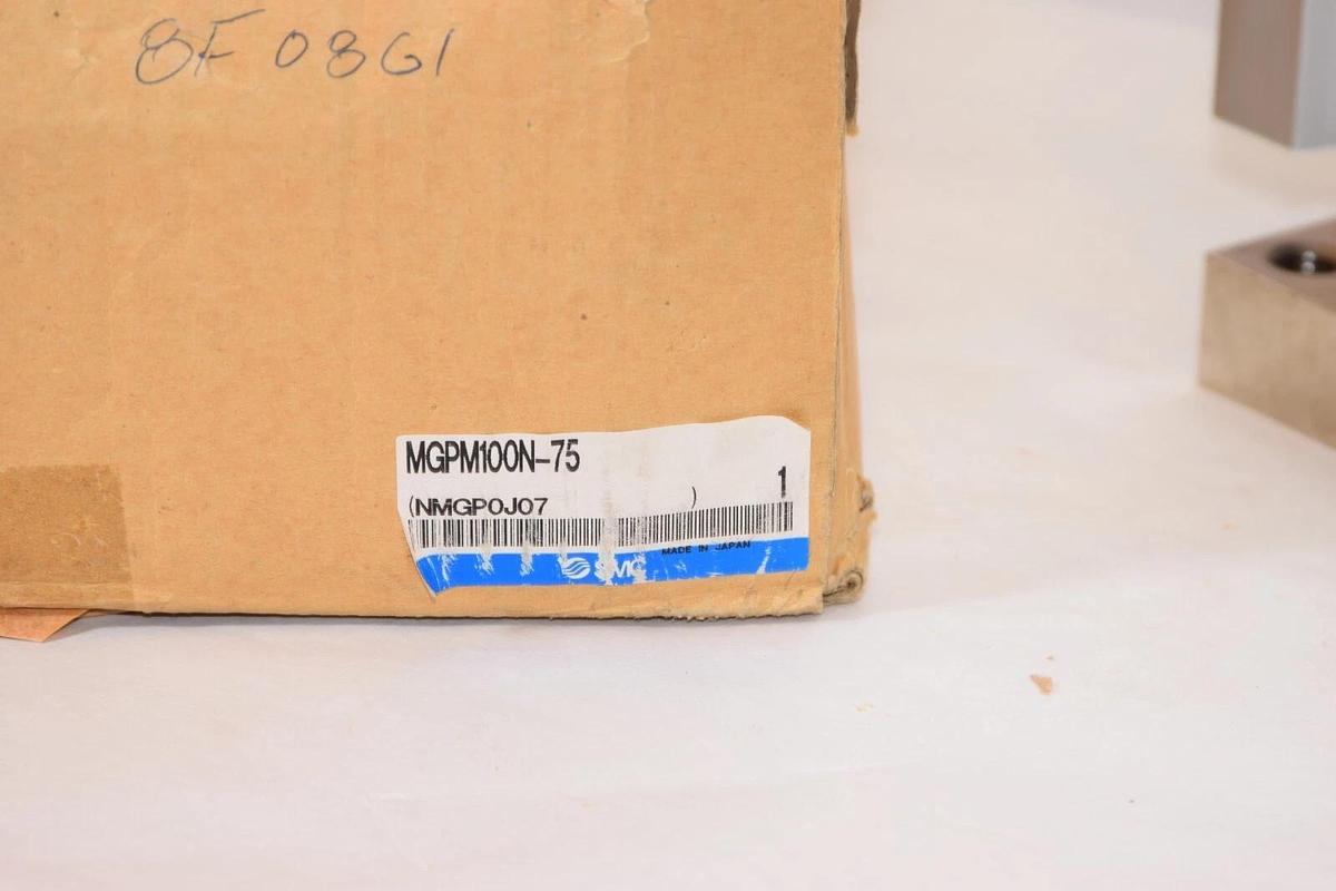 (NEW) SMC MGPM100N-75 145psi Compact Glide Cylinder