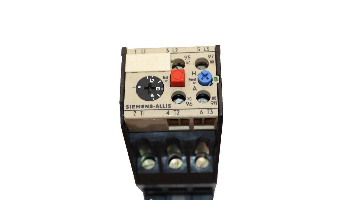 Used Siemens Allis OLR 1250 OLR1250 OLR-1250 8-12.5 A Amp Overload Relay