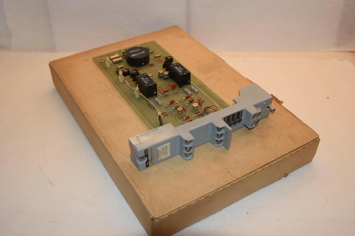 (NEW) FOXBORO 2AI-I2V 2AII2V TUT-1A TUT-1B 4-20Ma Converter Current Voltage
