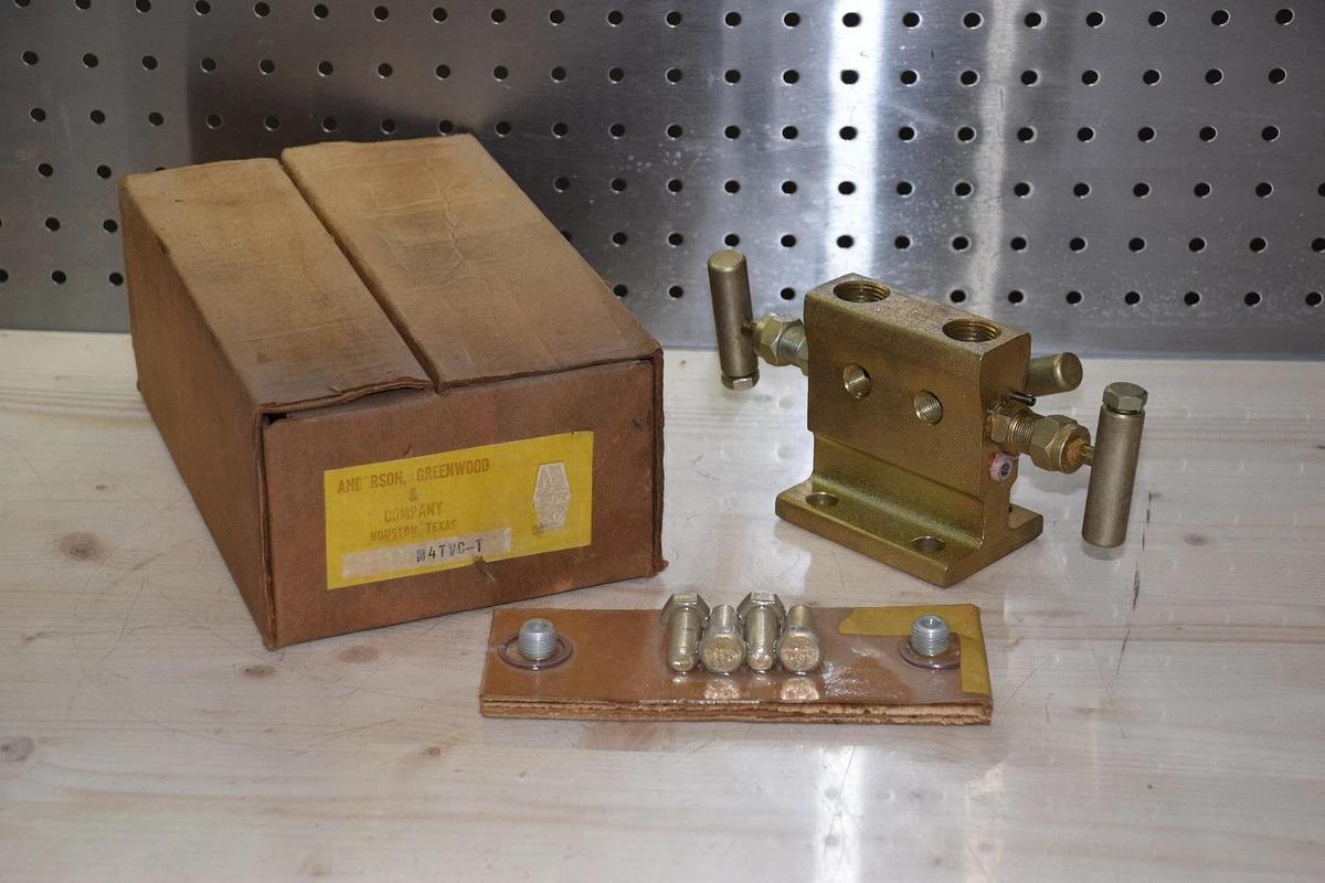 ANDERSON GREENWOOD M4TVC-T M4TVC T DIFFERENTIAL PRESSURE LEVEL MANIFOLD VALVE