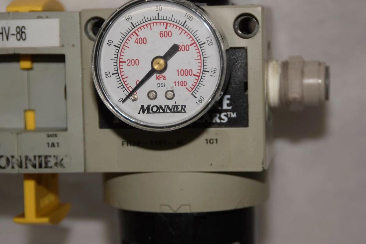 Used MONNAIRE MODULARS / MONNIER FR32-1101-4E 0-160psi Filter Regulator